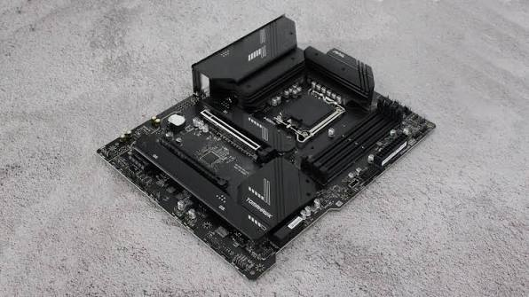 Which CPUs can the Tomahawk WiFi overclock?