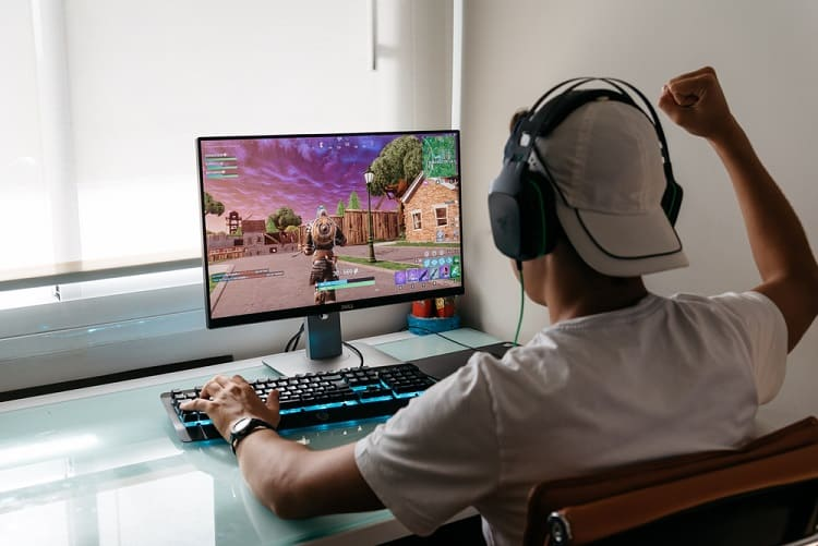 What makes a game CPU intensive?